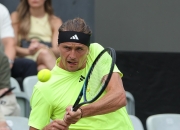 雷火电竞-英国网球队绝地反击西班牙网球队，兹维列夫制霸全场的简单介绍